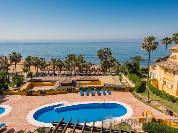 4 Bedroom Apartment in Marbella 7