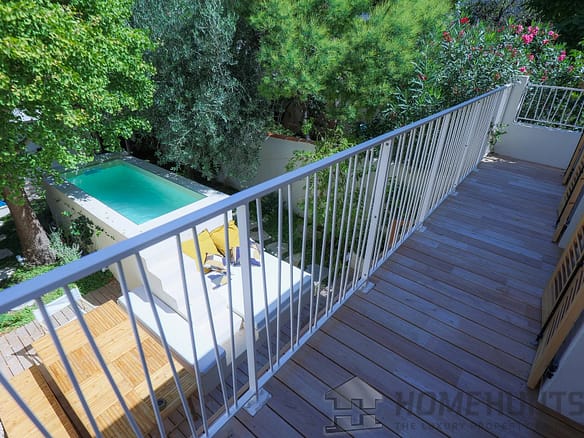 3 Bedroom Villa/House in Marseille 2