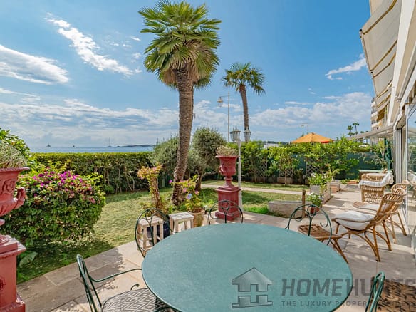3 Bedroom Apartment in Cannes 7