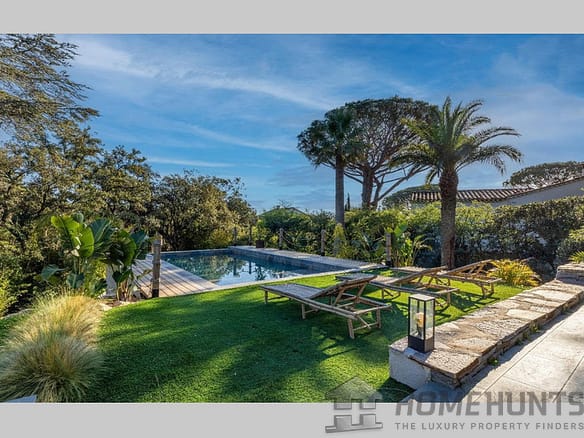 5 Bedroom Villa/House in Grimaud 10