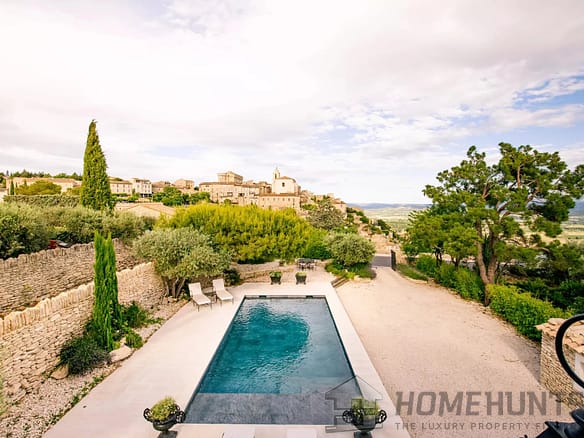 4 Bedroom Villa/House in Gordes 3