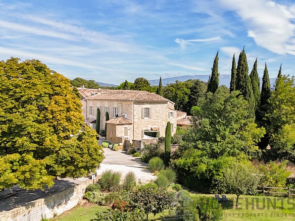 7 Bedroom Villa/House in Grignan 5