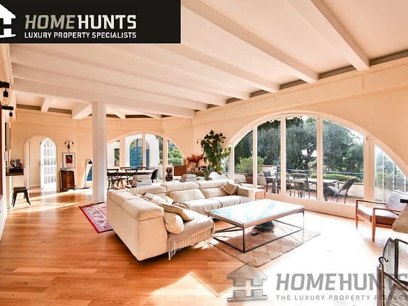 3 Bedroom Apartment in Villefranche Sur Mer 20