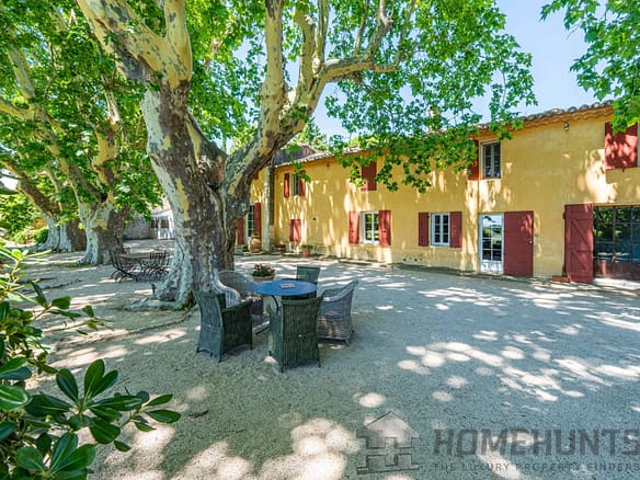 4 Bedroom Villa/House in Aix En Provence 7