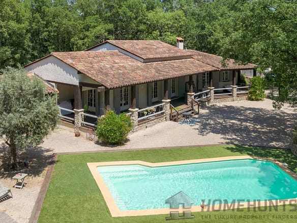 5 Bedroom Villa/House in Tourrettes 6