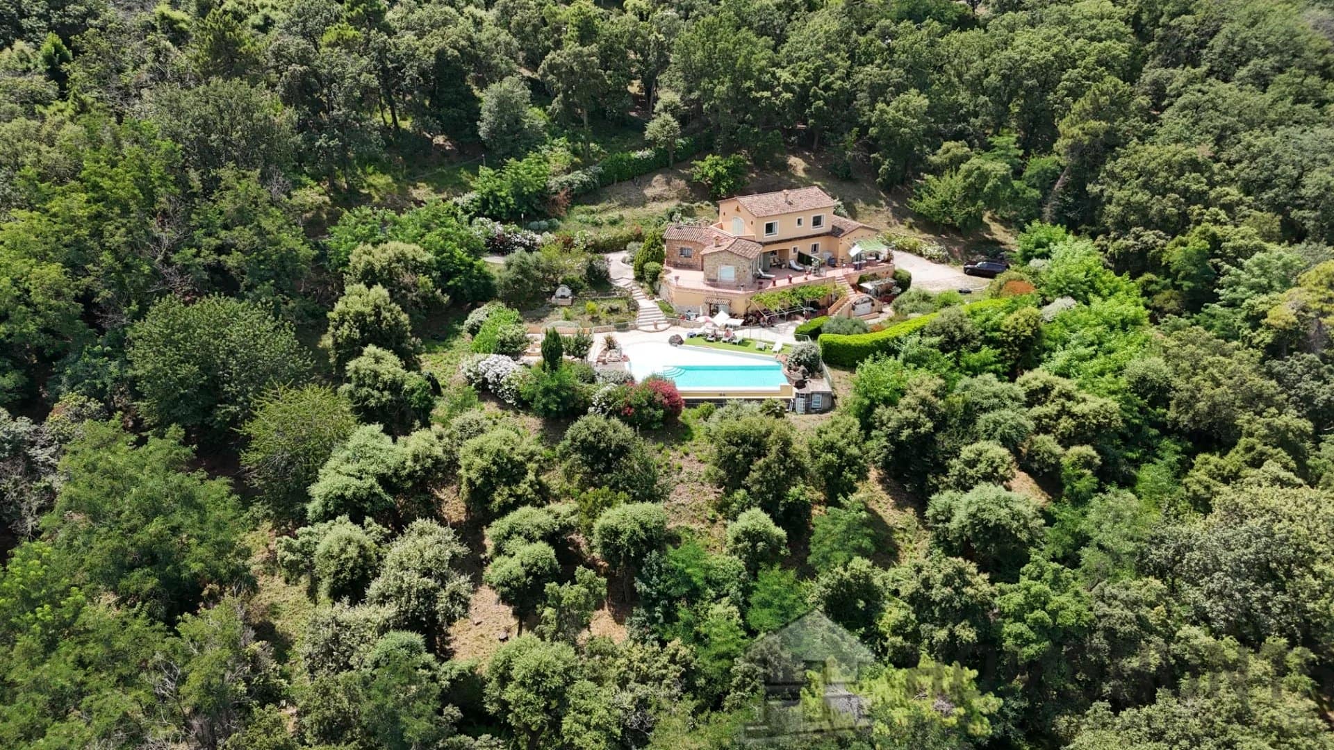 property_HH-15659260-10