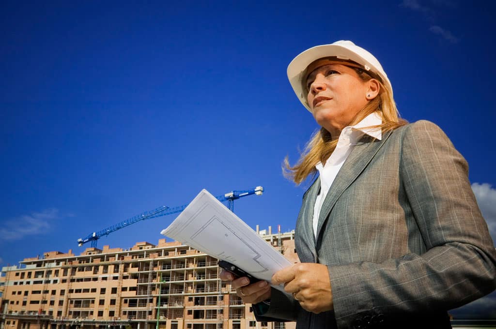 Statutory Surveys When Buying a Property in France: What You Need to Know 3 property surveyor