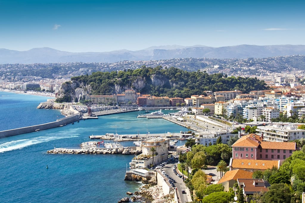 An Expat's Guide to Living on the French Riviera 2 living on the french riviera