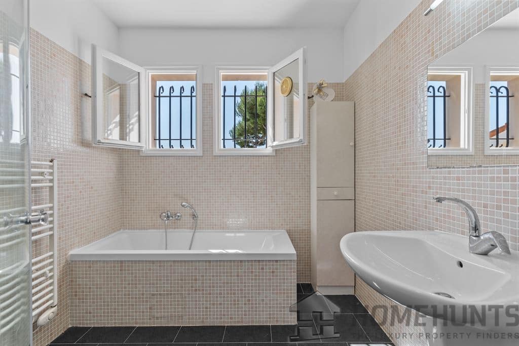 property_HH-15711019-11