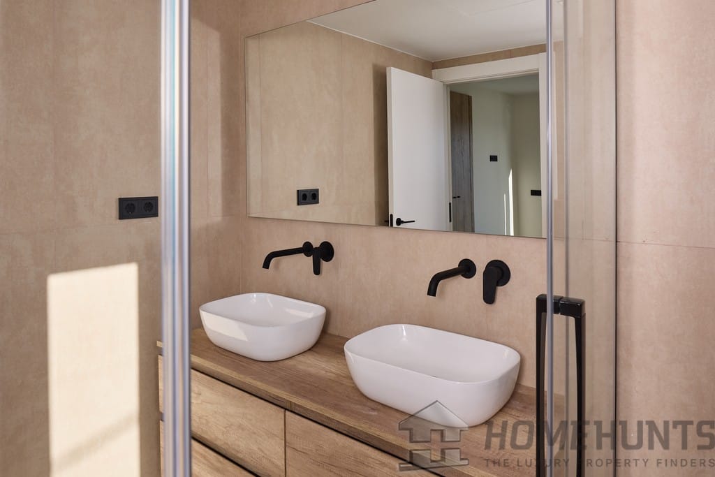 property_HH-15714321-17