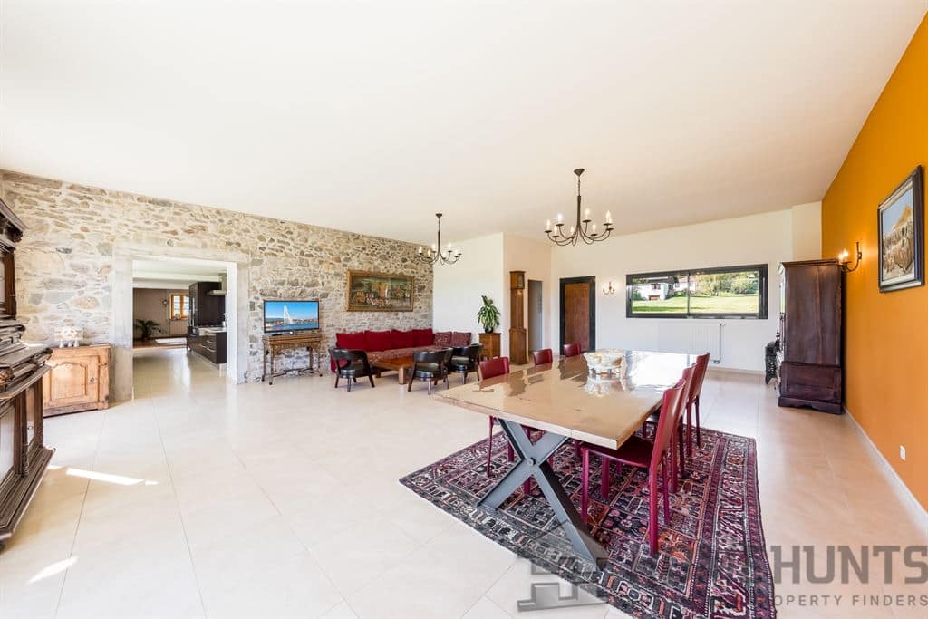 property_HH-15950337-10