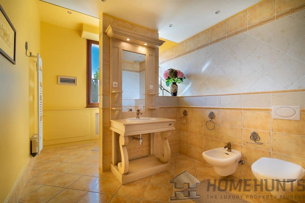 property_HH-15986756-19