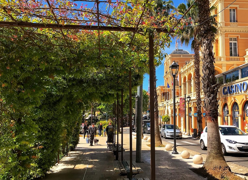 Lancôme Purchase Property in Grasse - World Capital of Perfume 4 Lancôme Purchase Property in Grasse - World Capital of Perfume 2