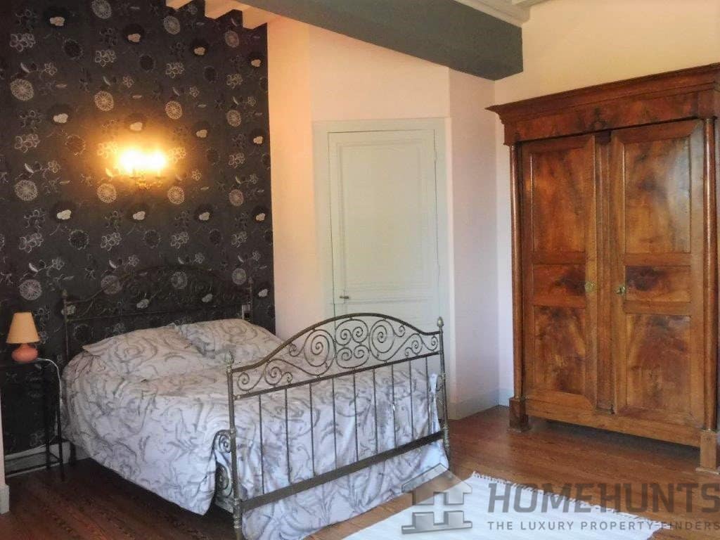 property_HH-14910409-10