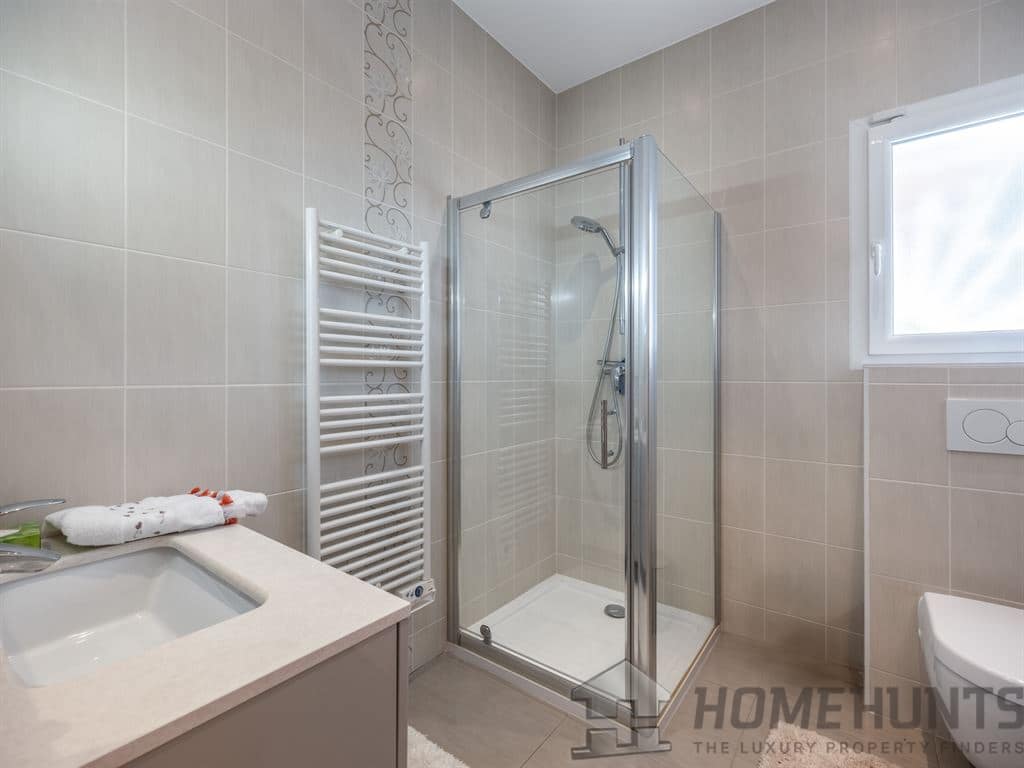 property_HH-15808428-19