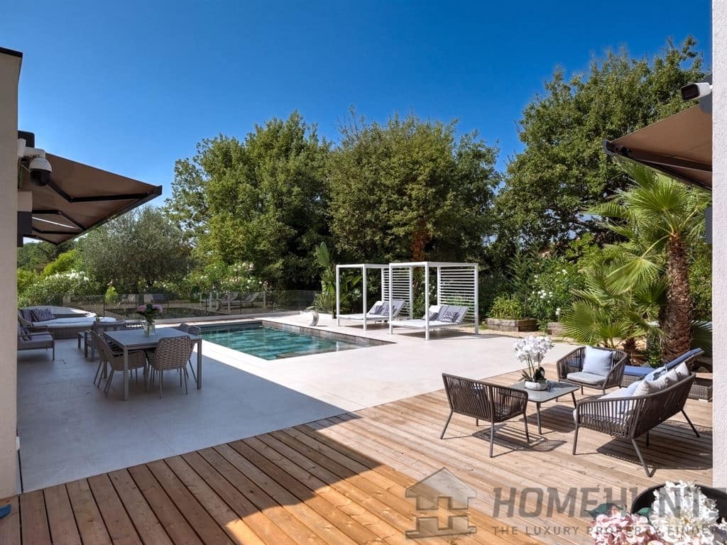 property_HH-15895405-3