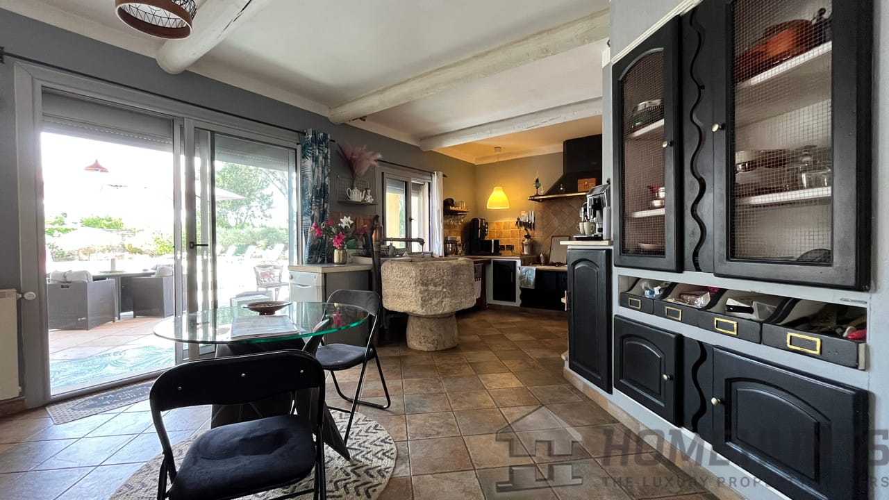 property_HH-15884753-10