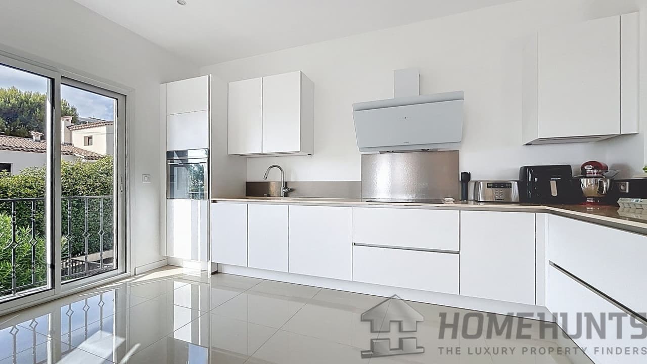 property_HH-15925909-10