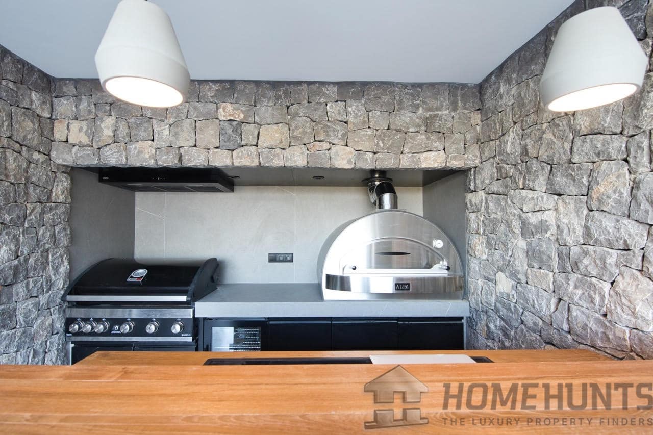 property_HH-15404818-28