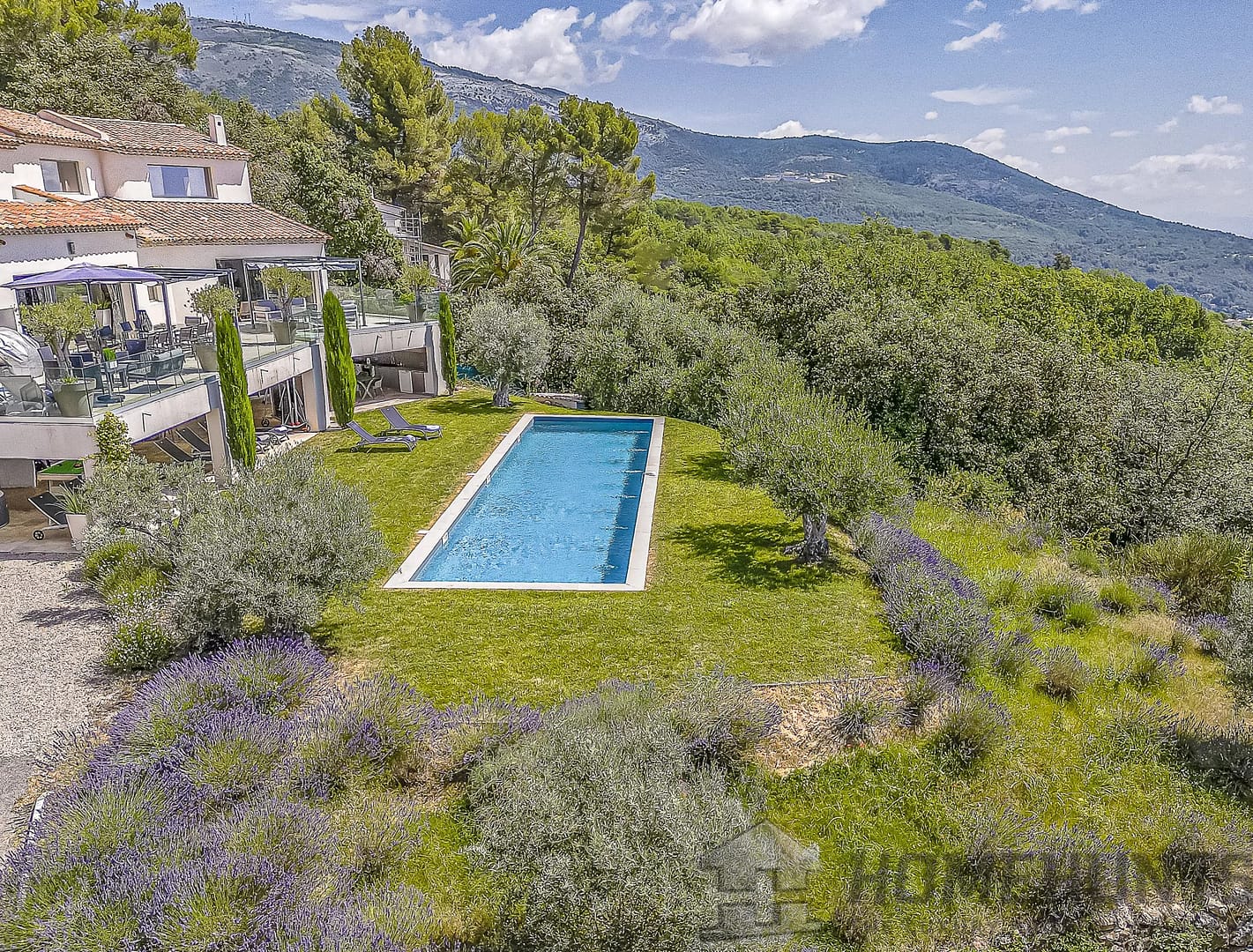 property_HH-15049645-10