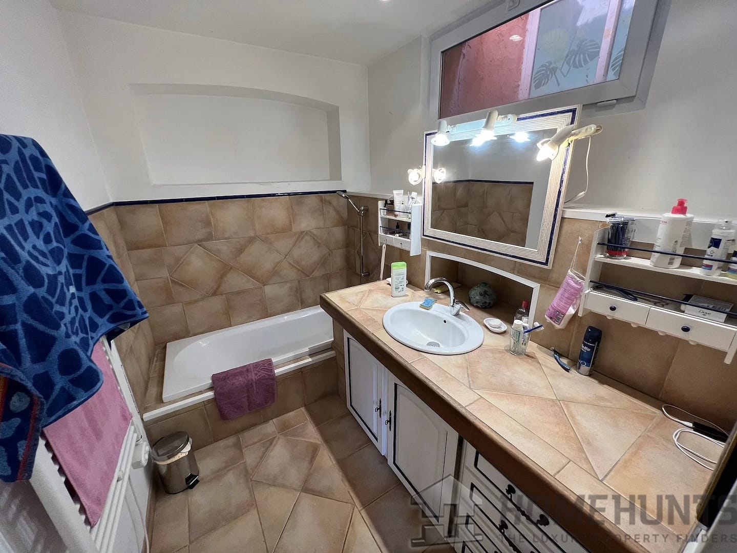 property_HH-15409338-23