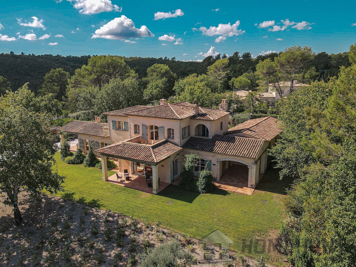 property_HH-15586744-26