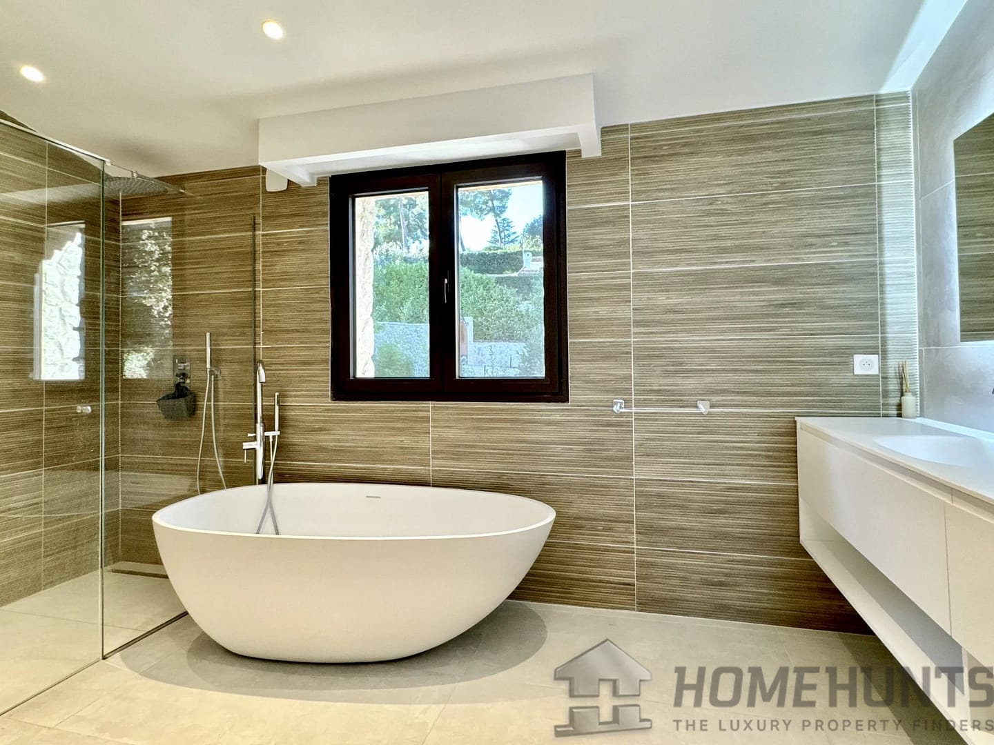 property_HH-15589211-11