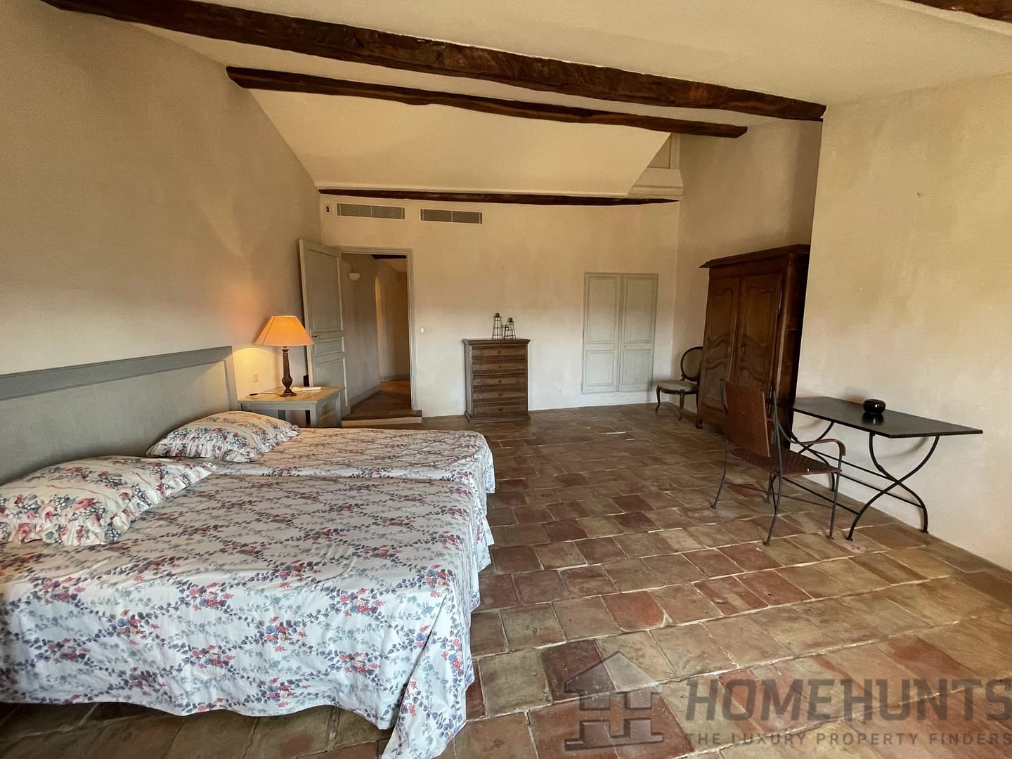 property_HH-14326409-11