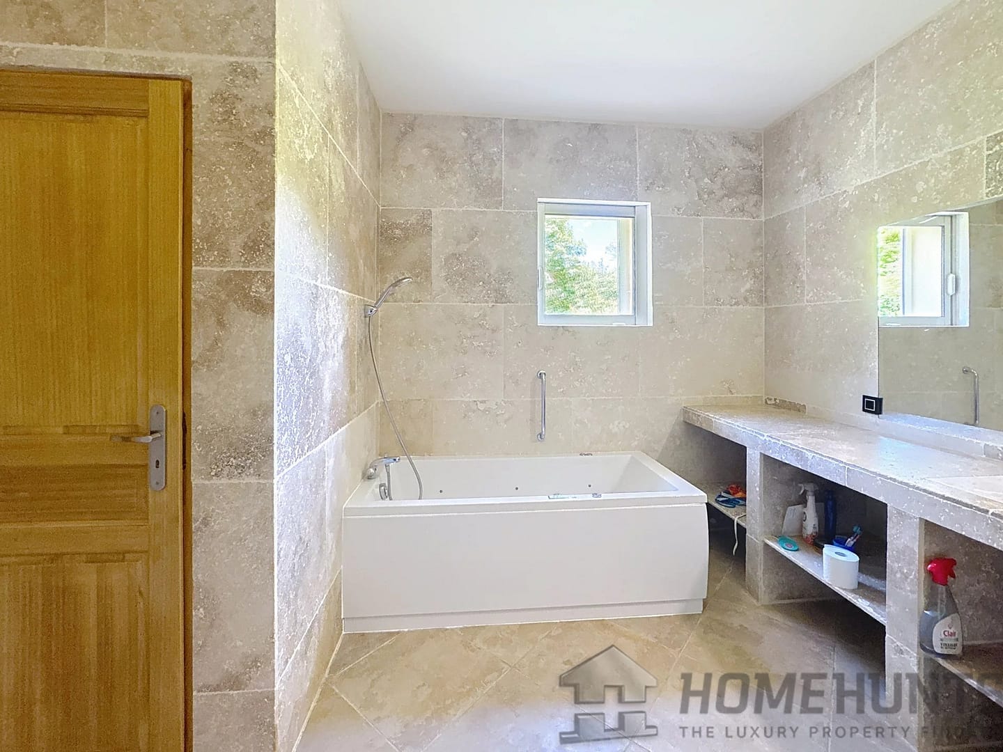 property_HH-15822315-12