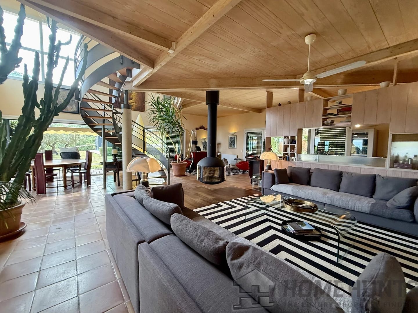 property_HH-15832627-25