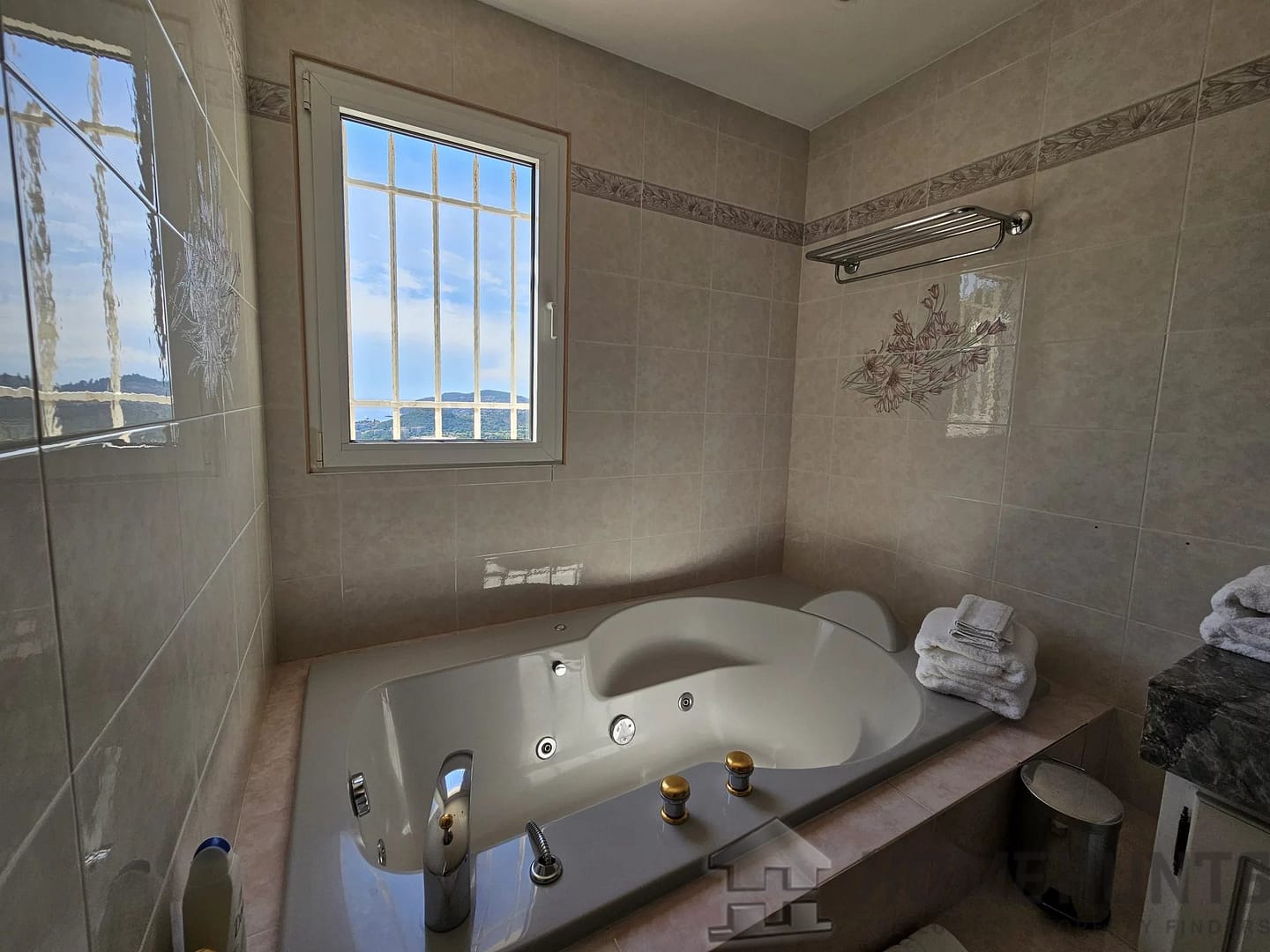 property_HH-15887031-7