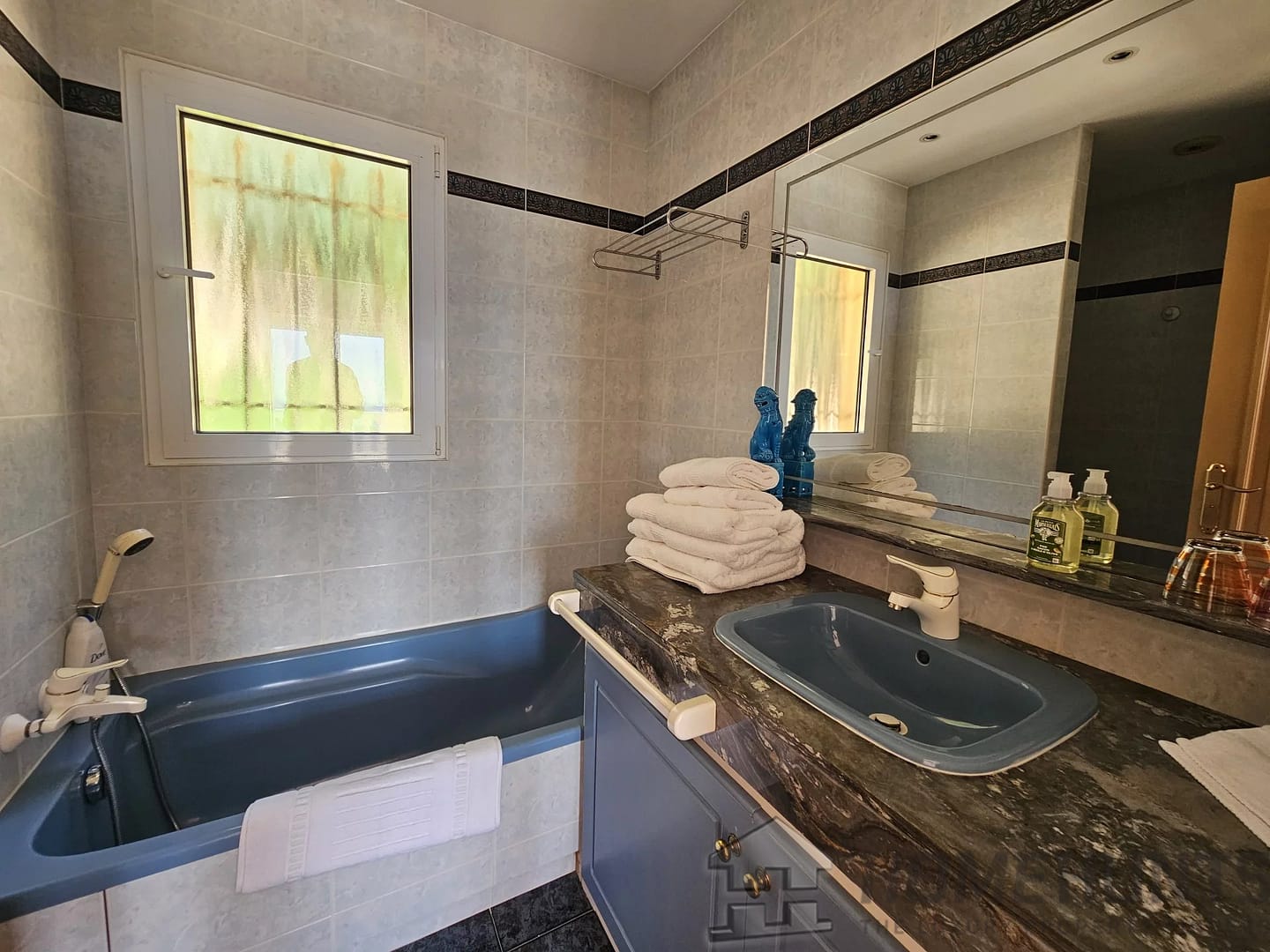 property_HH-15887031-9