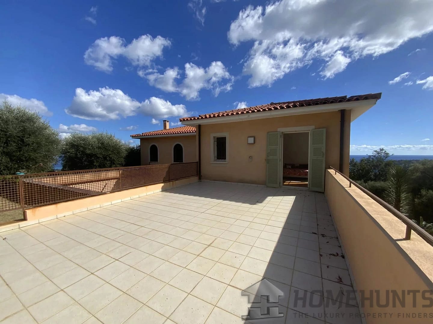 property_HH-15943109-22