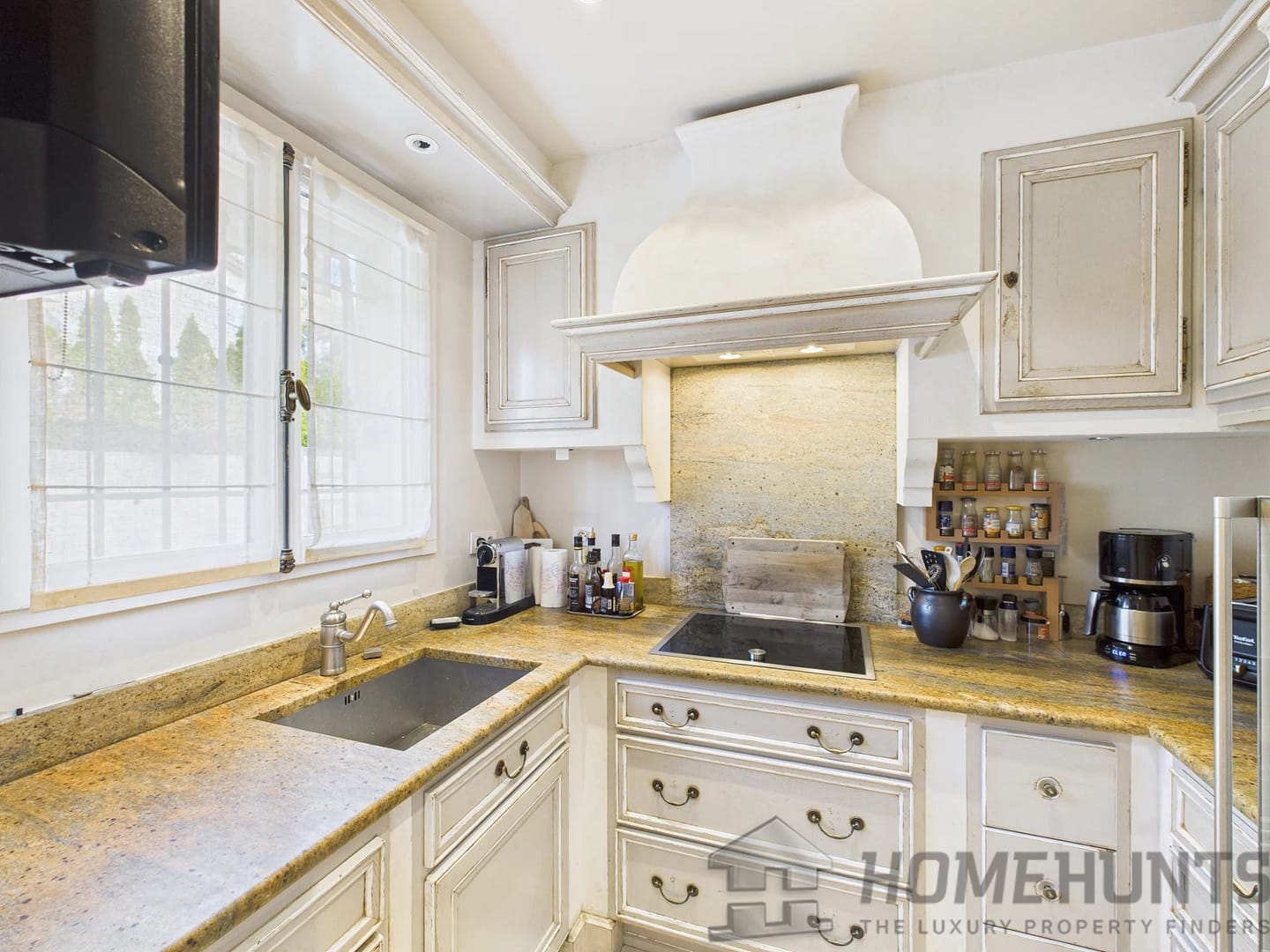 property_HH-15994111-7