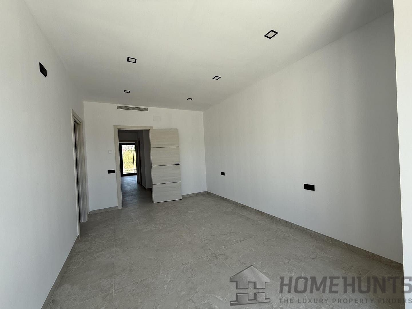 property_HH-16023044-23