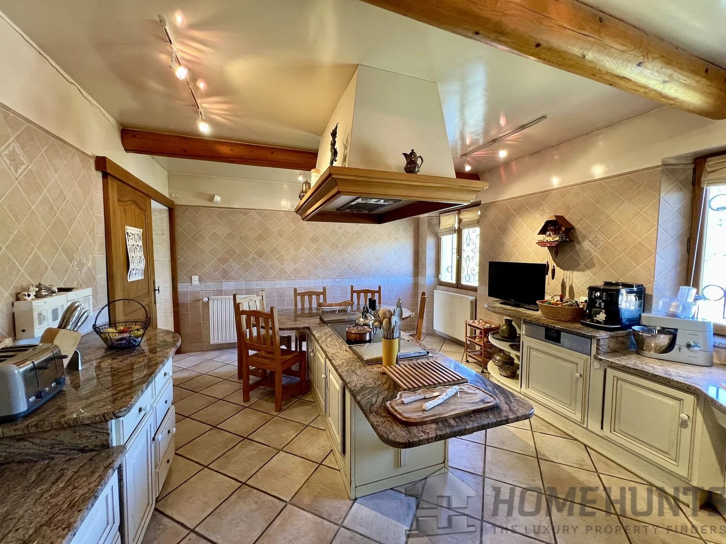 property_HH-15357986-19