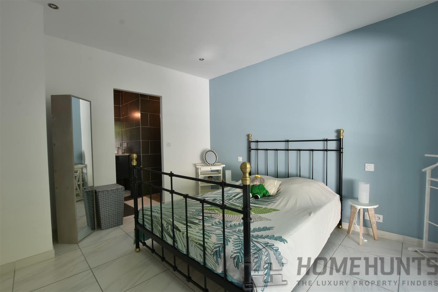 property_HH-15911050-30