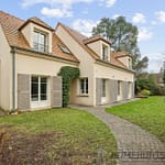 5 Bedroom Villa/House in Chatou 8