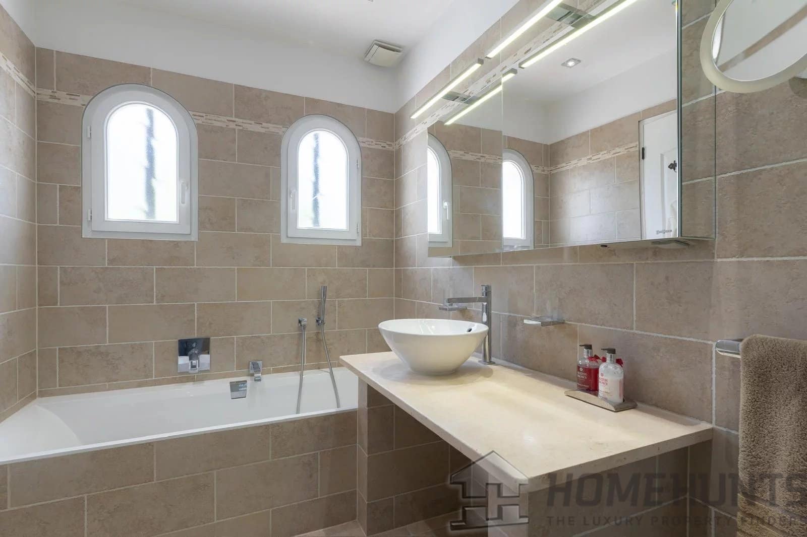 property_HH-15588916-17