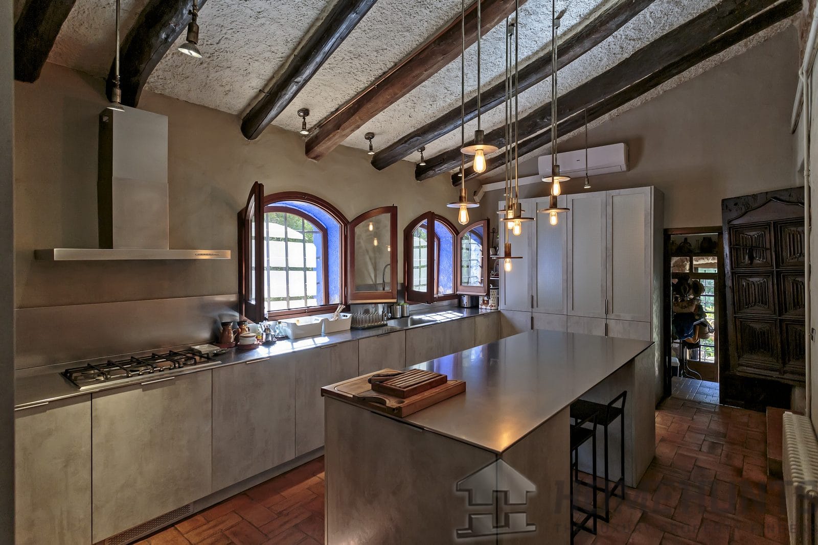 property_HH-14318228-10