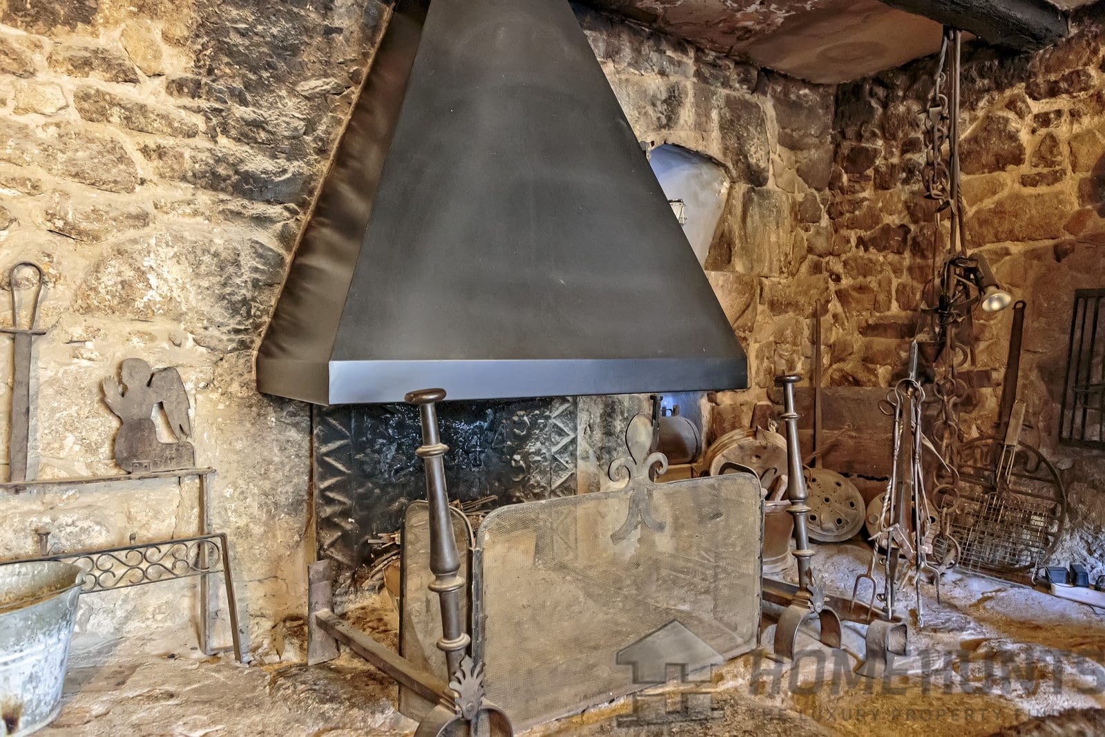 property_HH-14318228-8