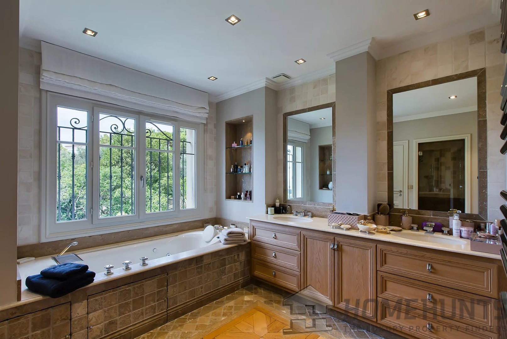 property_HH-15847596-26