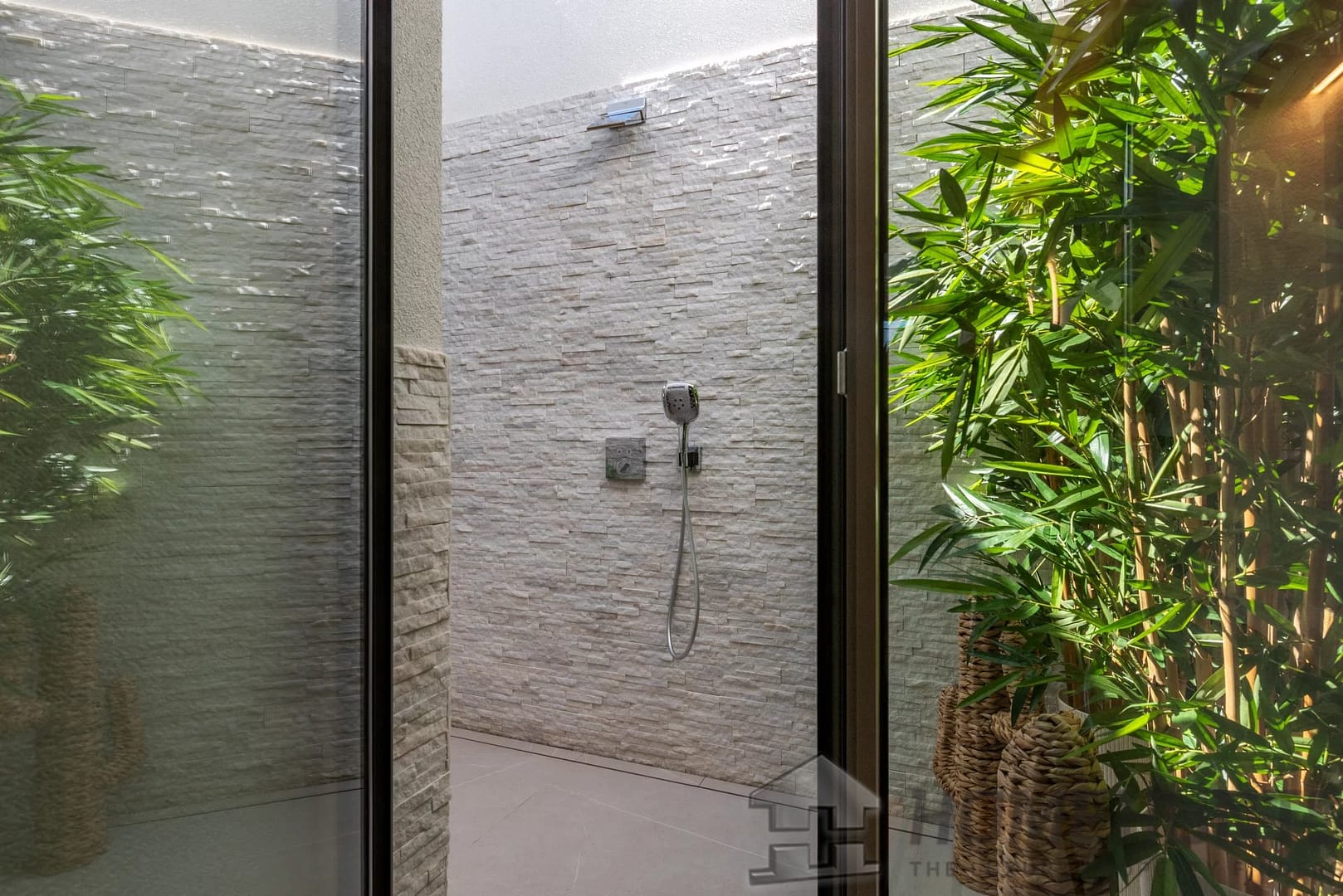 property_HH-15455113-24