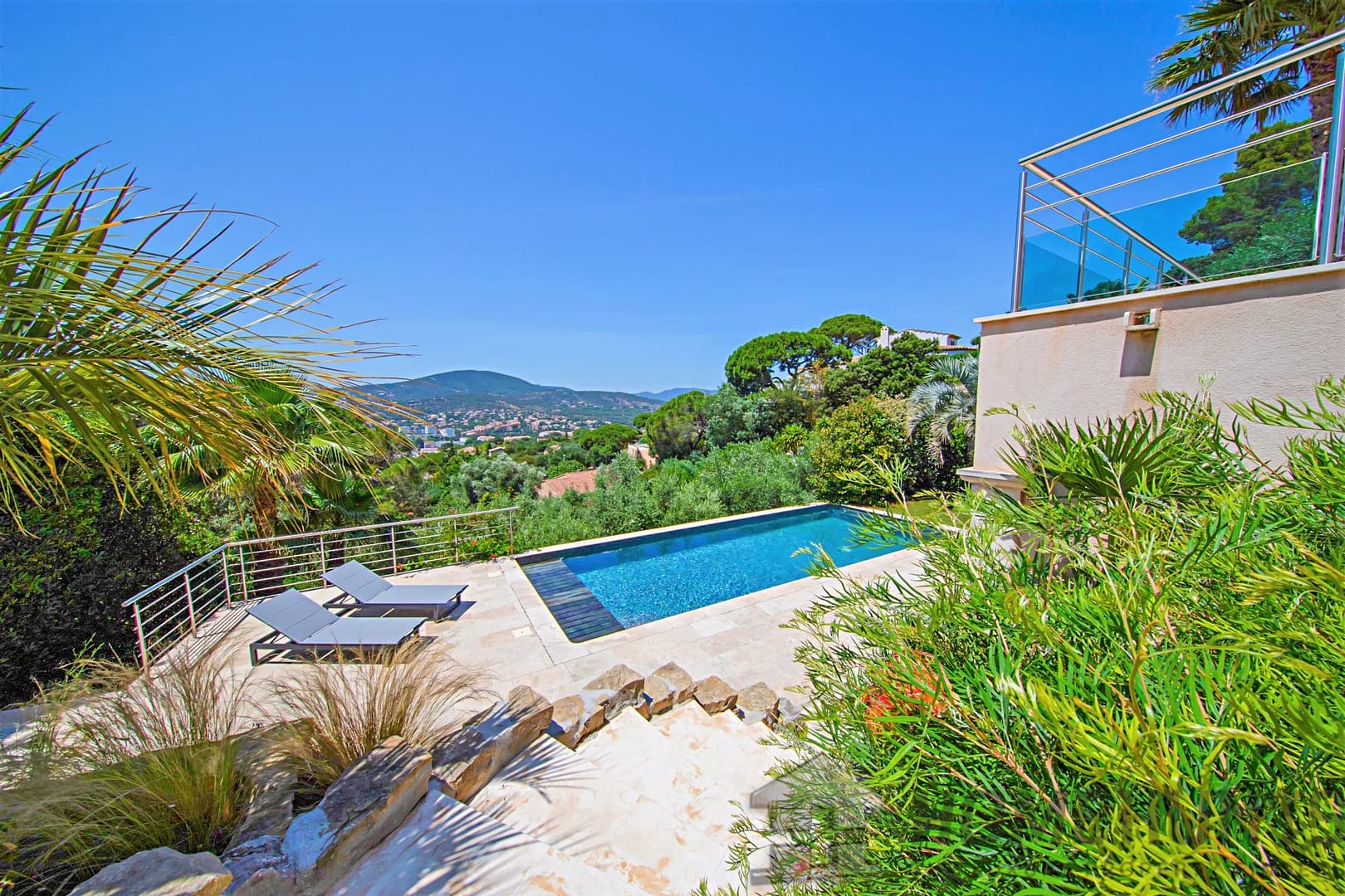 property_HH-15627100-12