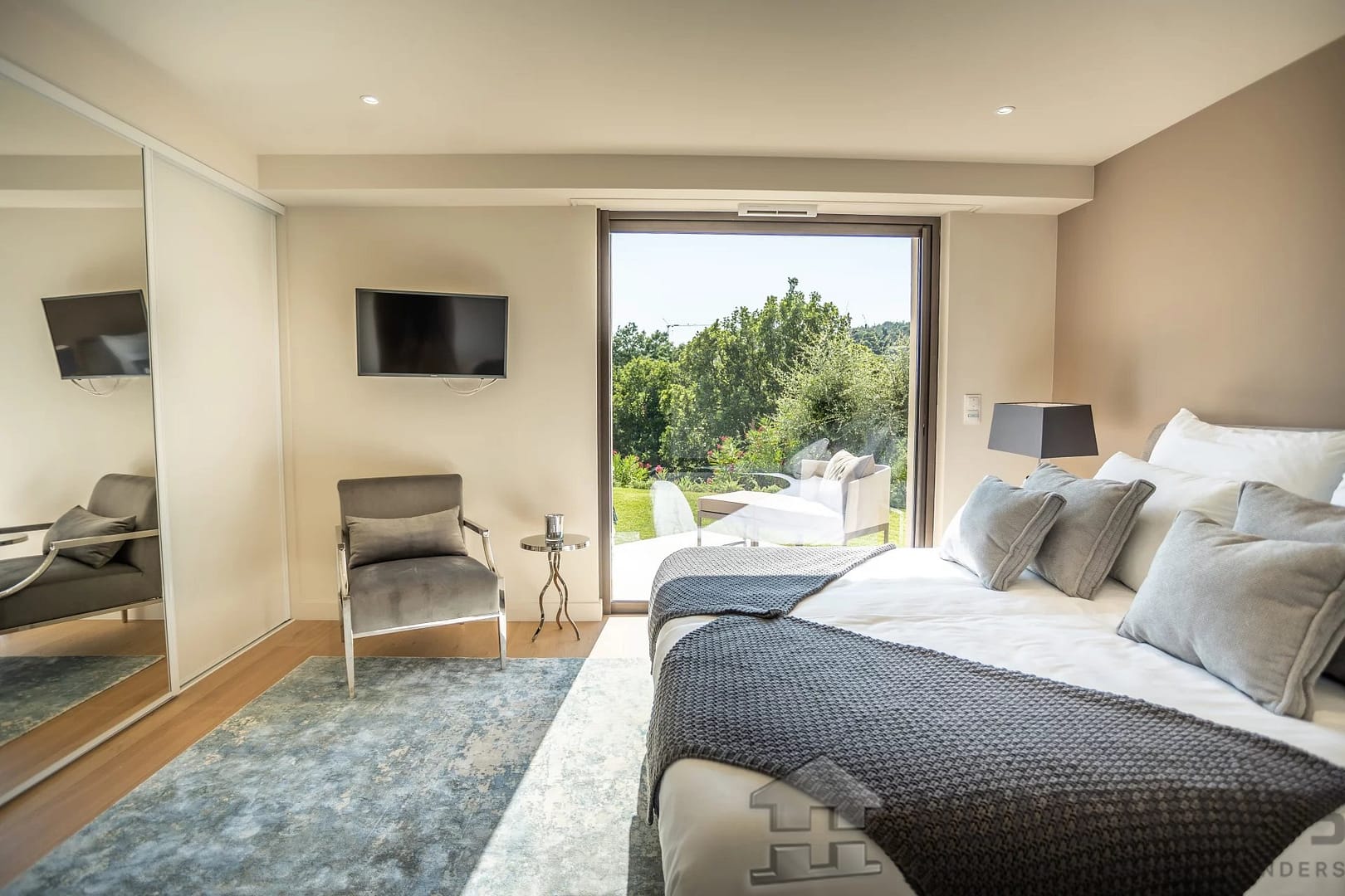 property_HH-14549636-11