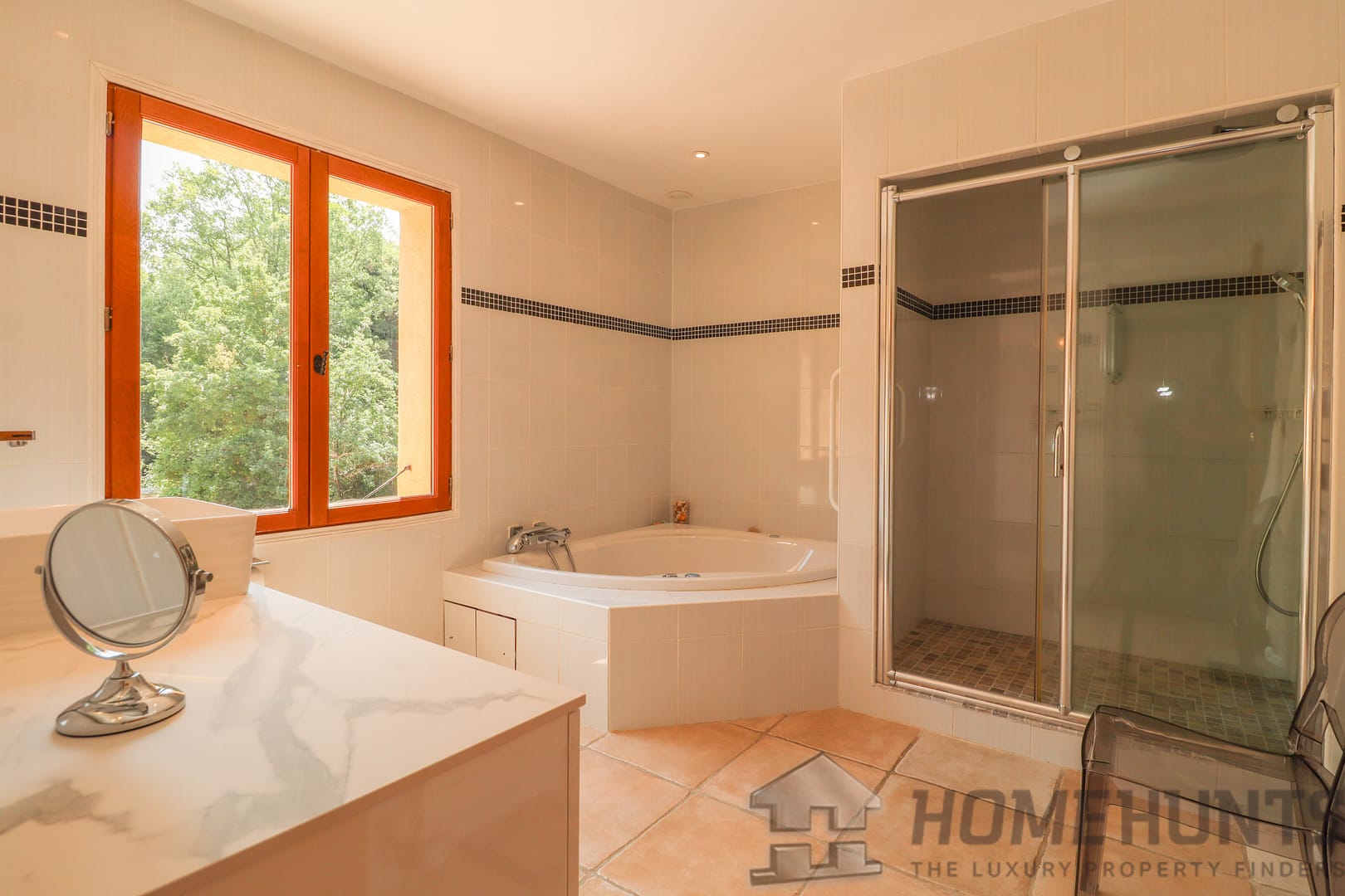 property_HH-15841510-11