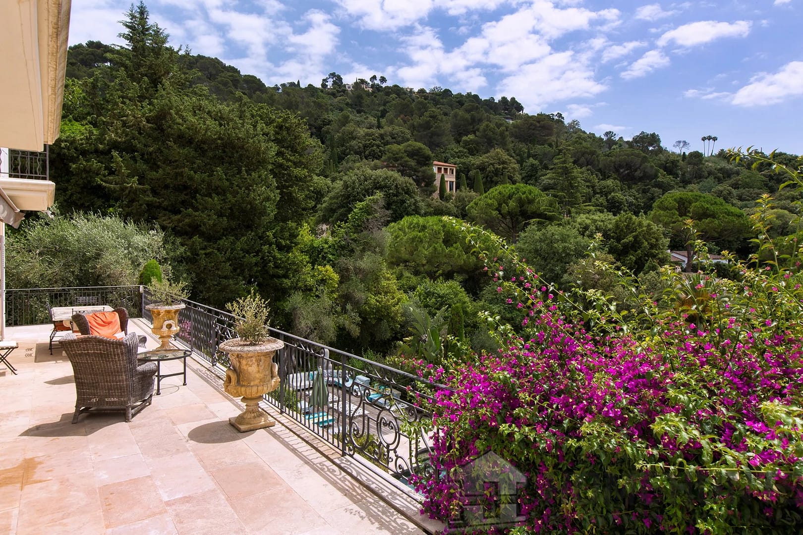 property_HH-15847596-11