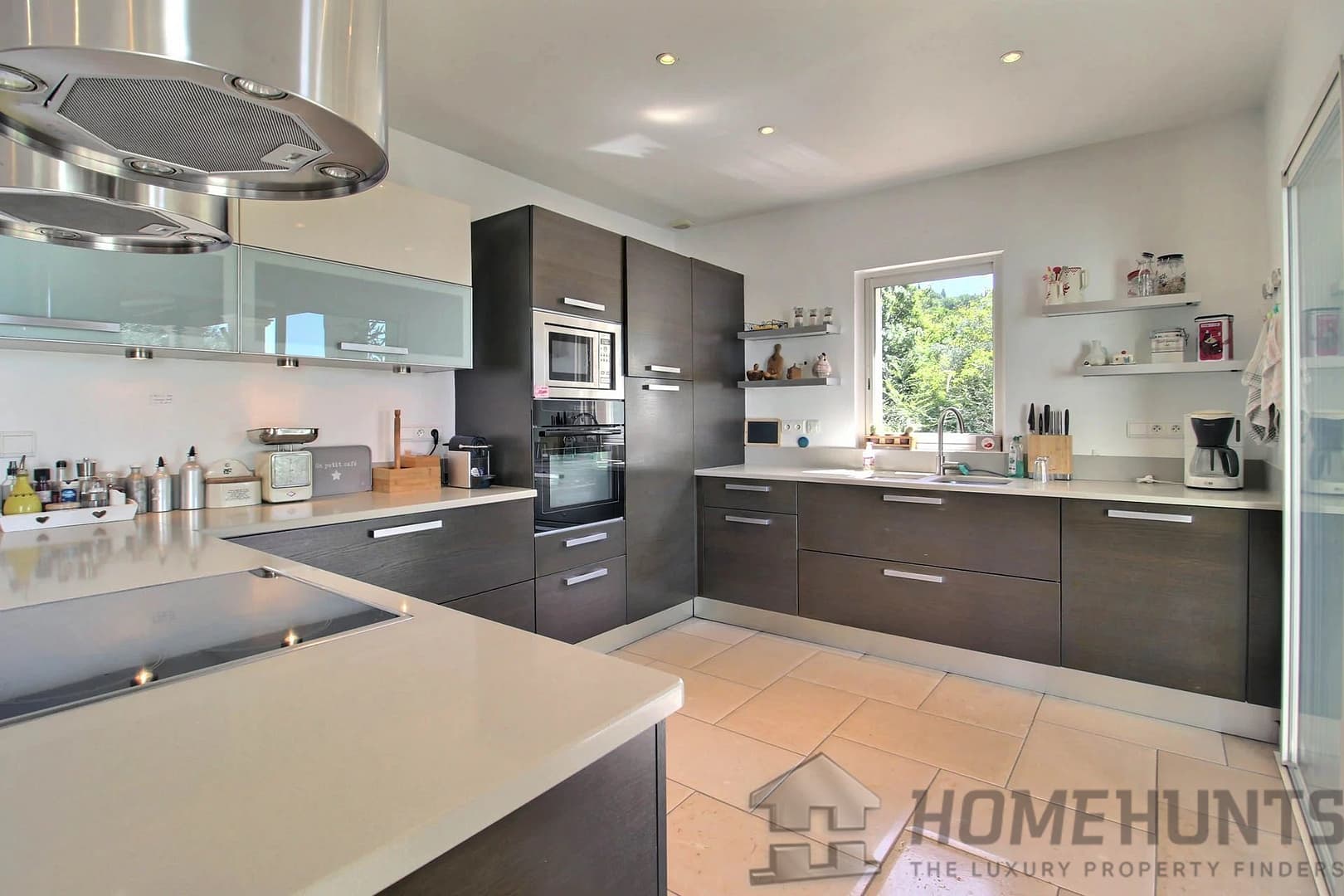 property_HH-15858339-10