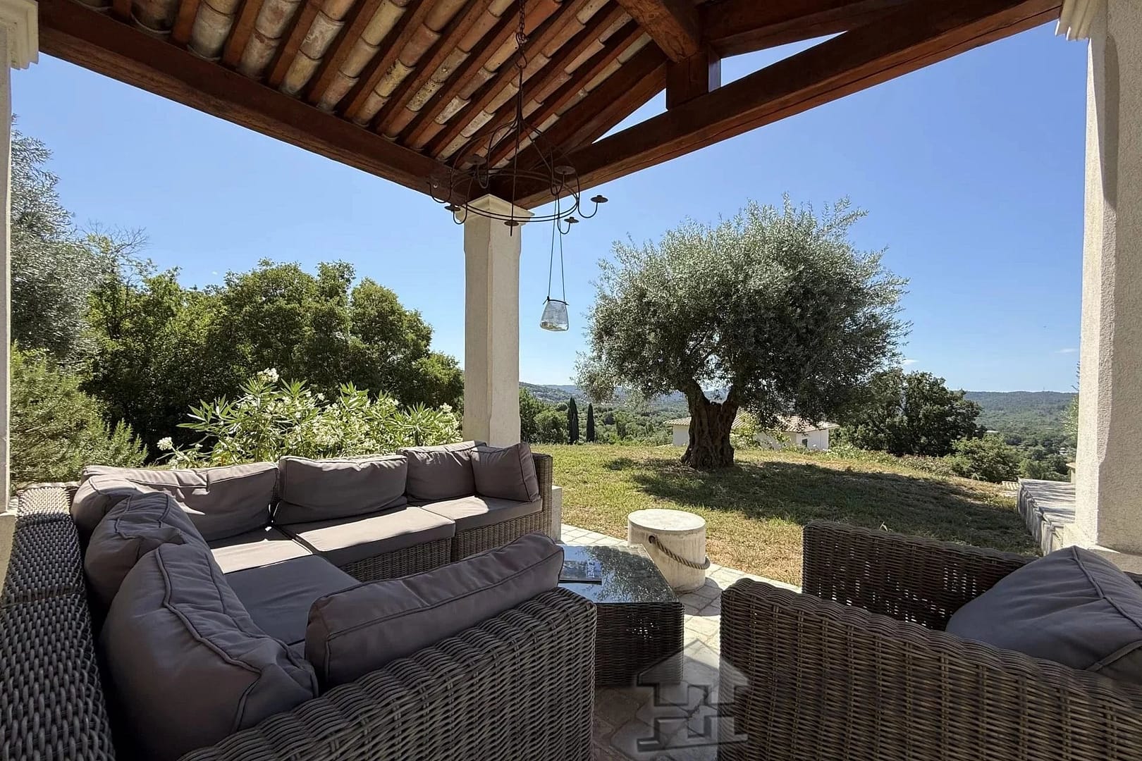 property_HH-15858339-23