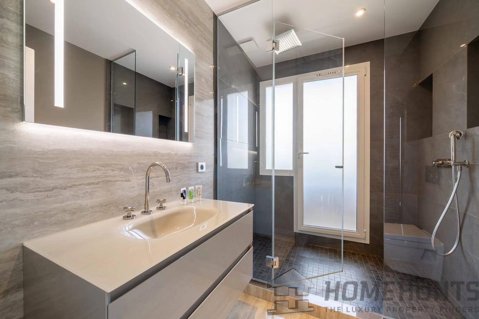 property_HH-15889814-12